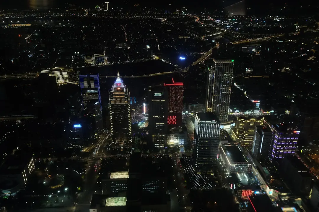 2025年华东消费品市场调研新趋势：数据采集与消费者洞察方法解析